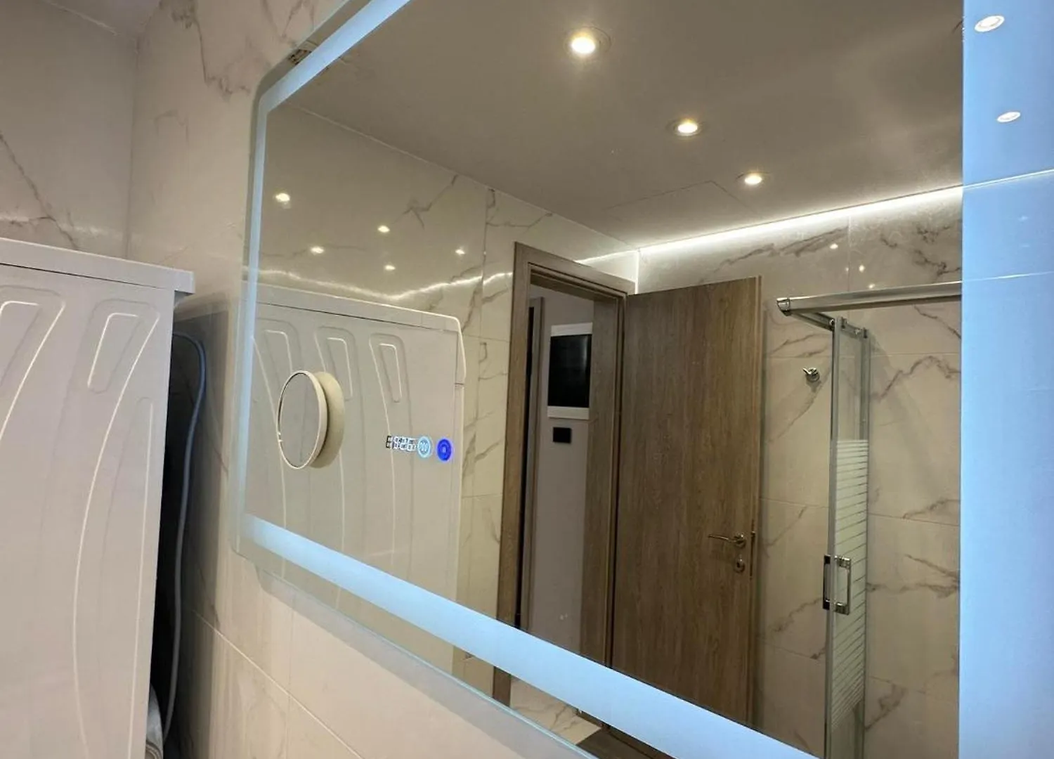 Lydia Luxury Apartment Perea Peraia