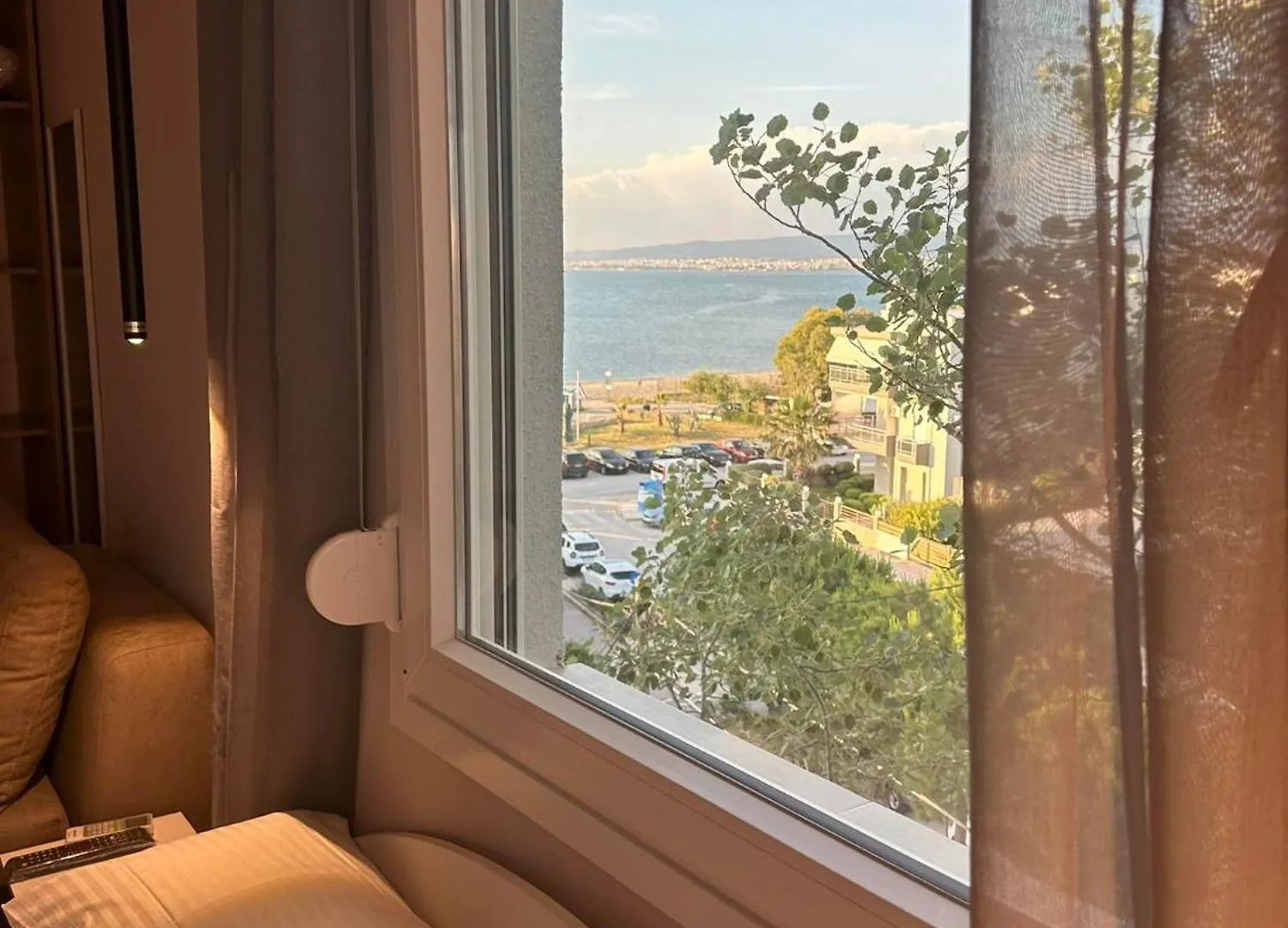 Lydia Luxury Apartment Perea Peraia